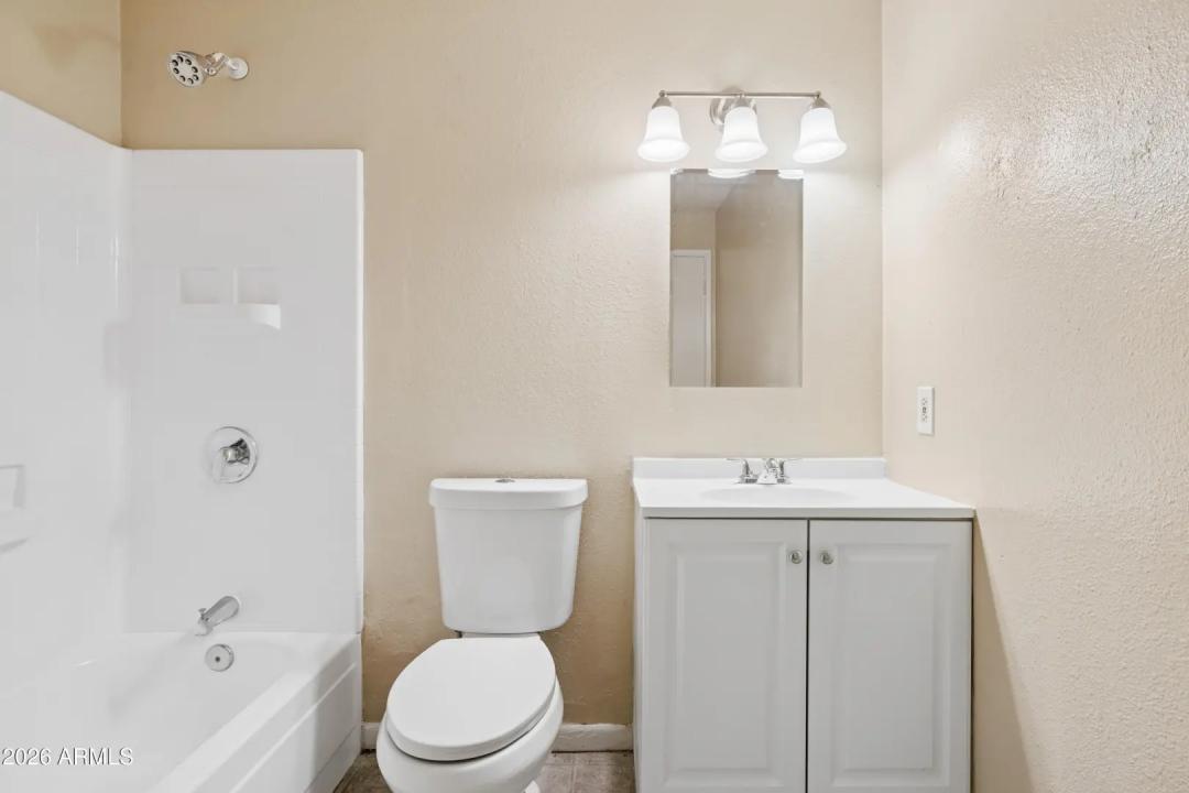 Real Estate Picture 19