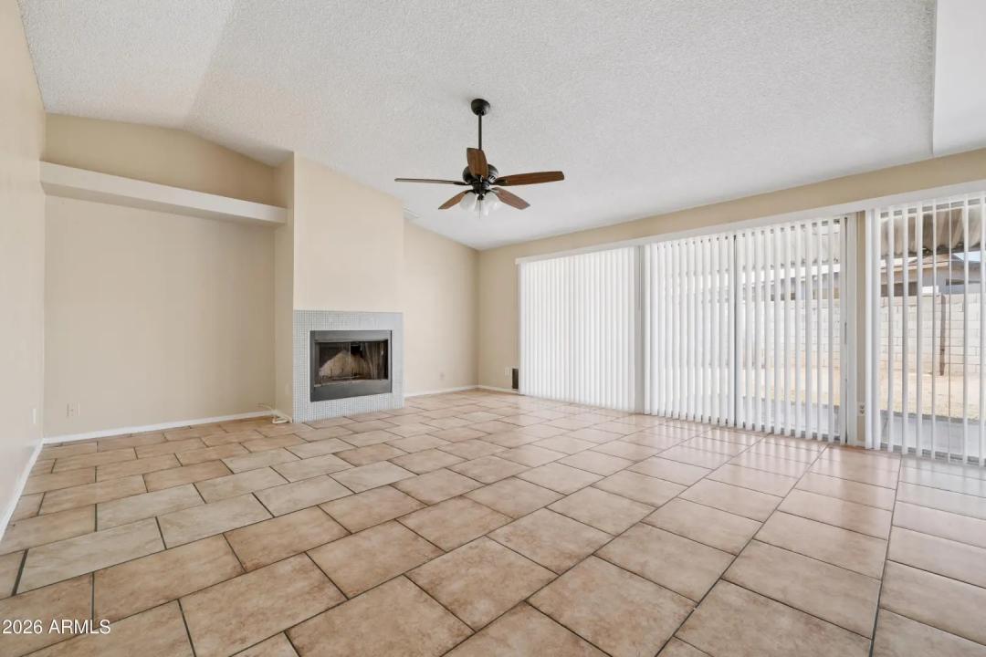 Real Estate Picture 13
