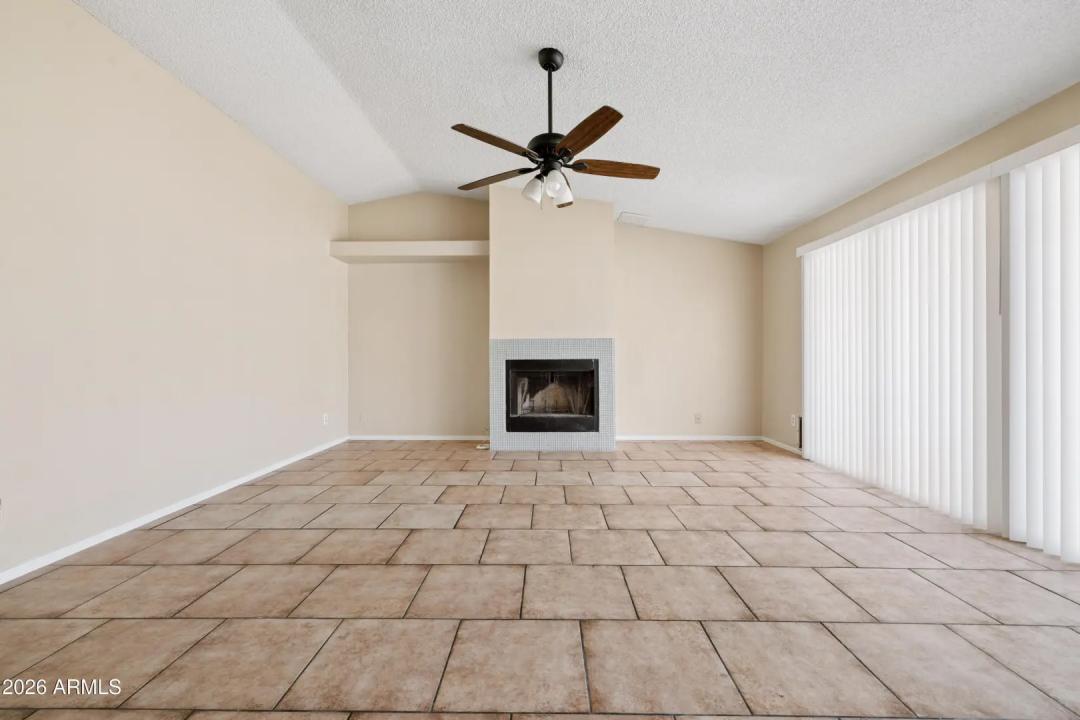 Real Estate Picture 12