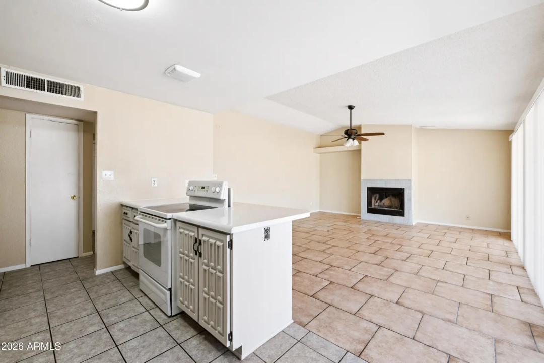 Real Estate Picture 6