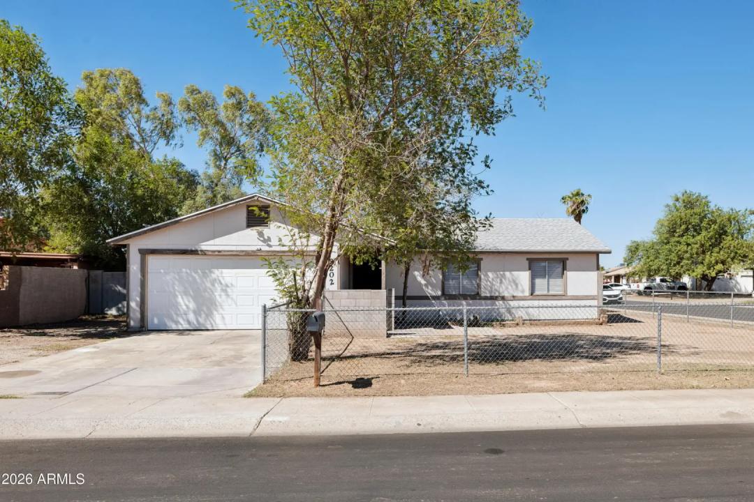 Real Estate Picture 1