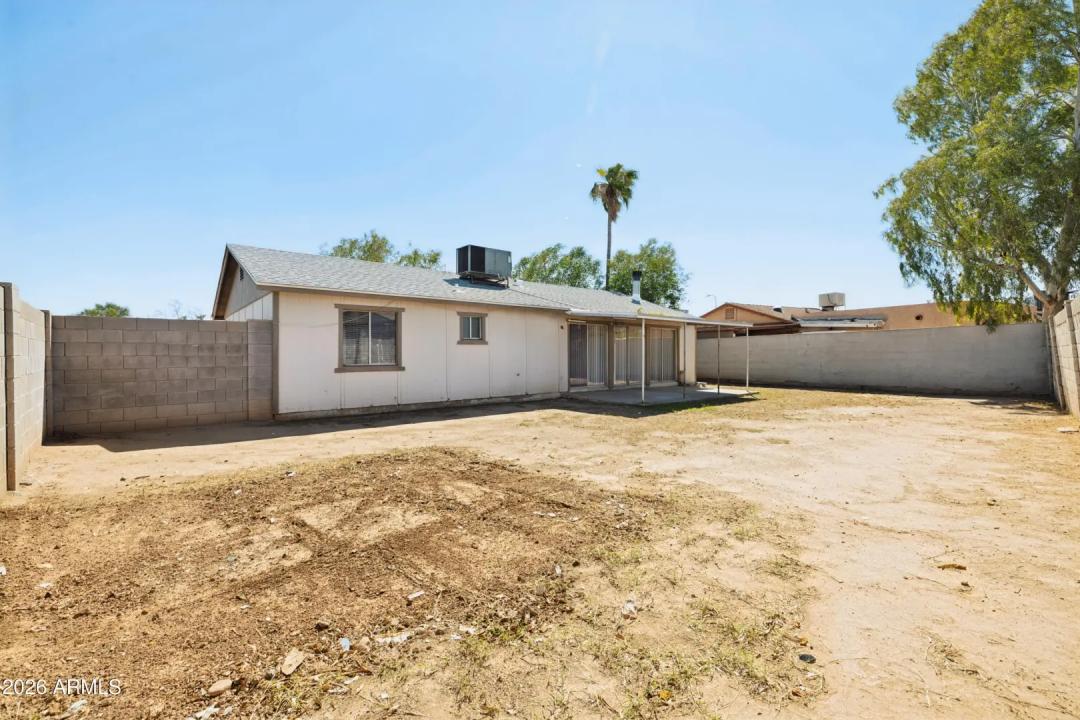 Real Estate Picture 24