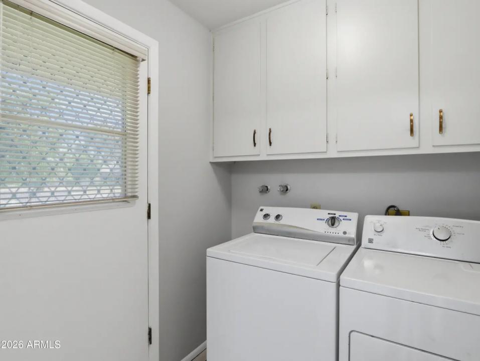 Real Estate Picture 8