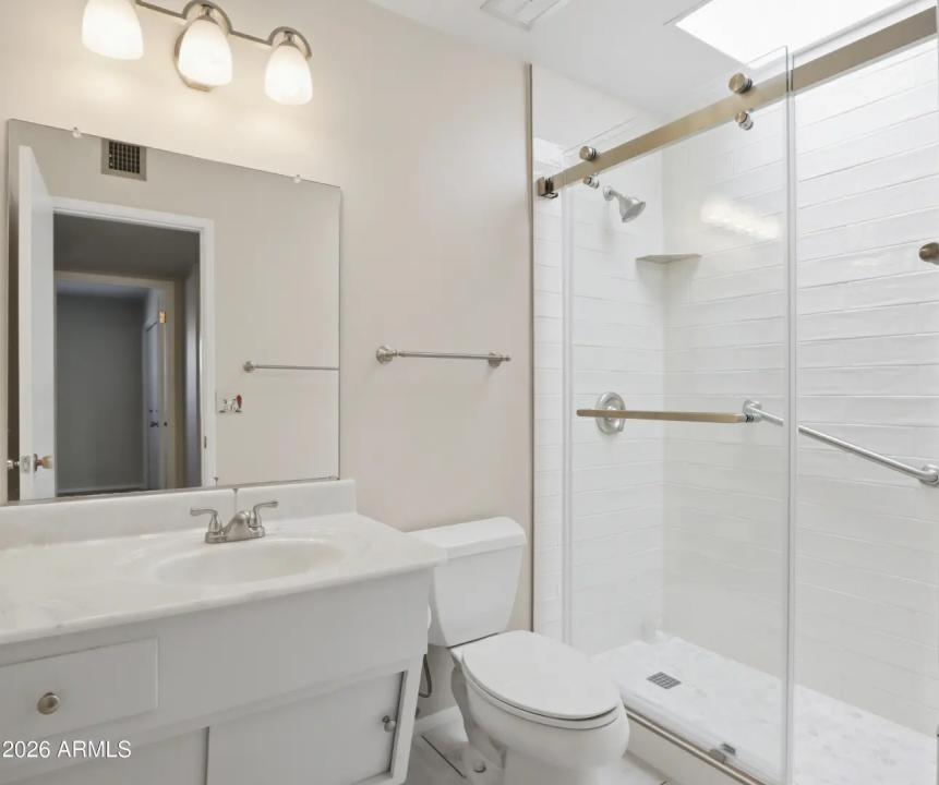 Real Estate Picture 9