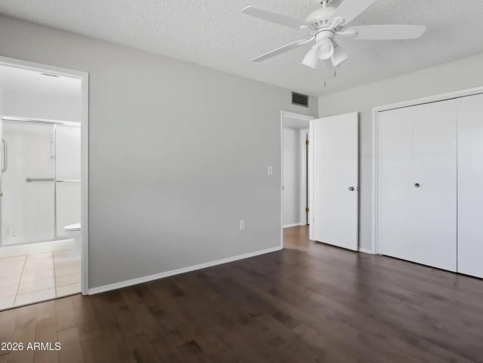 Real Estate Picture 10