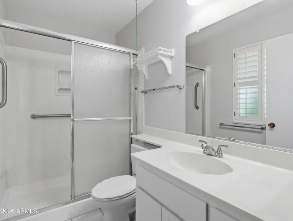 Real Estate Picture 11