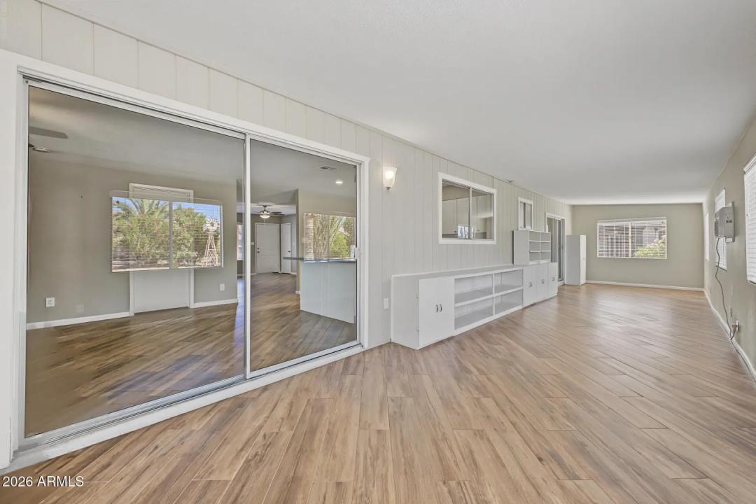 Real Estate Picture 17