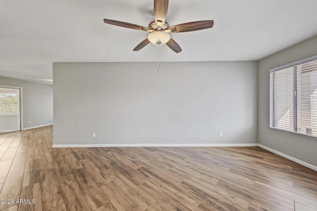 Real Estate Picture 15