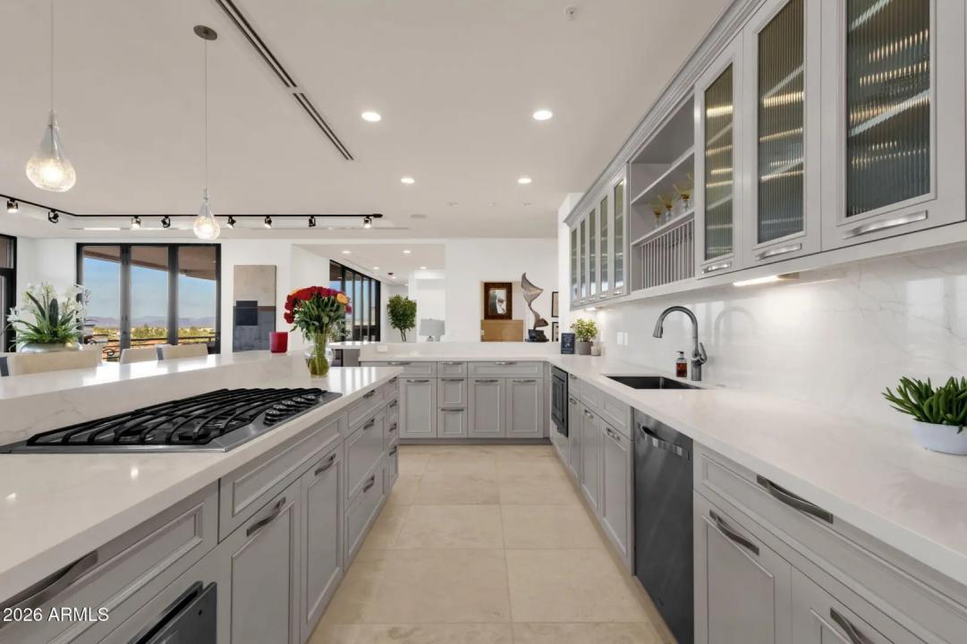 Real Estate Picture 27