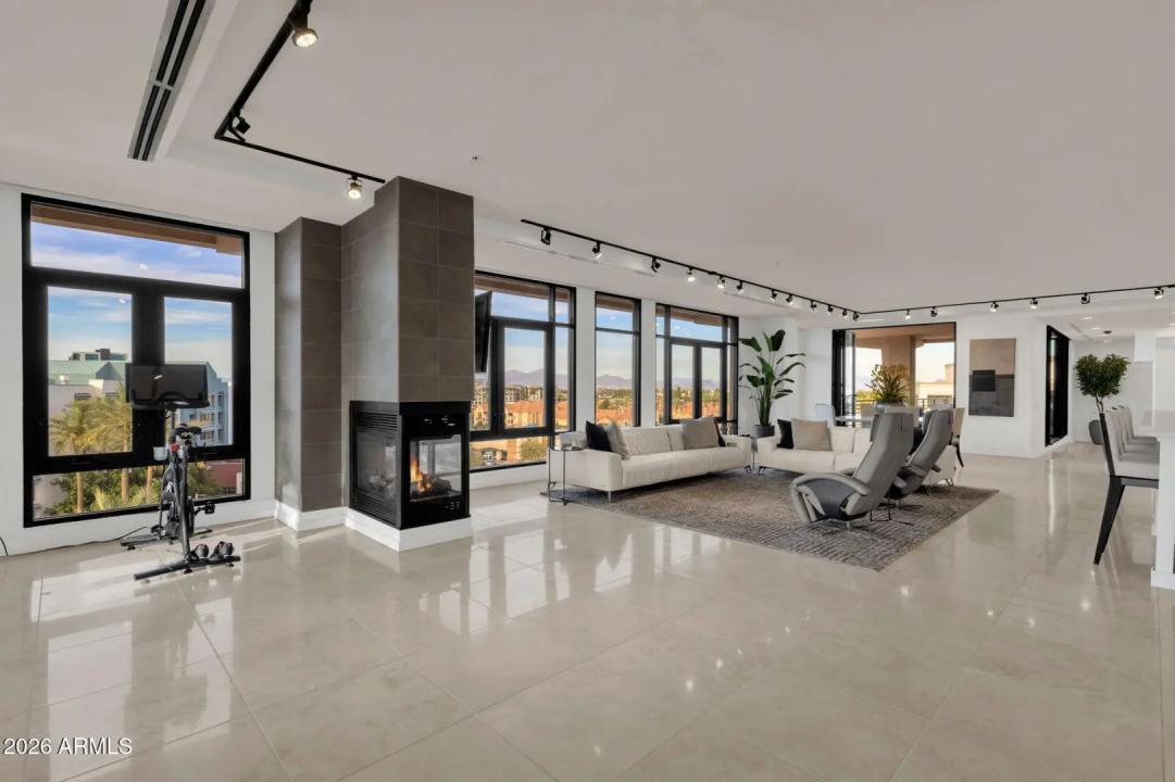 Real Estate Picture 38