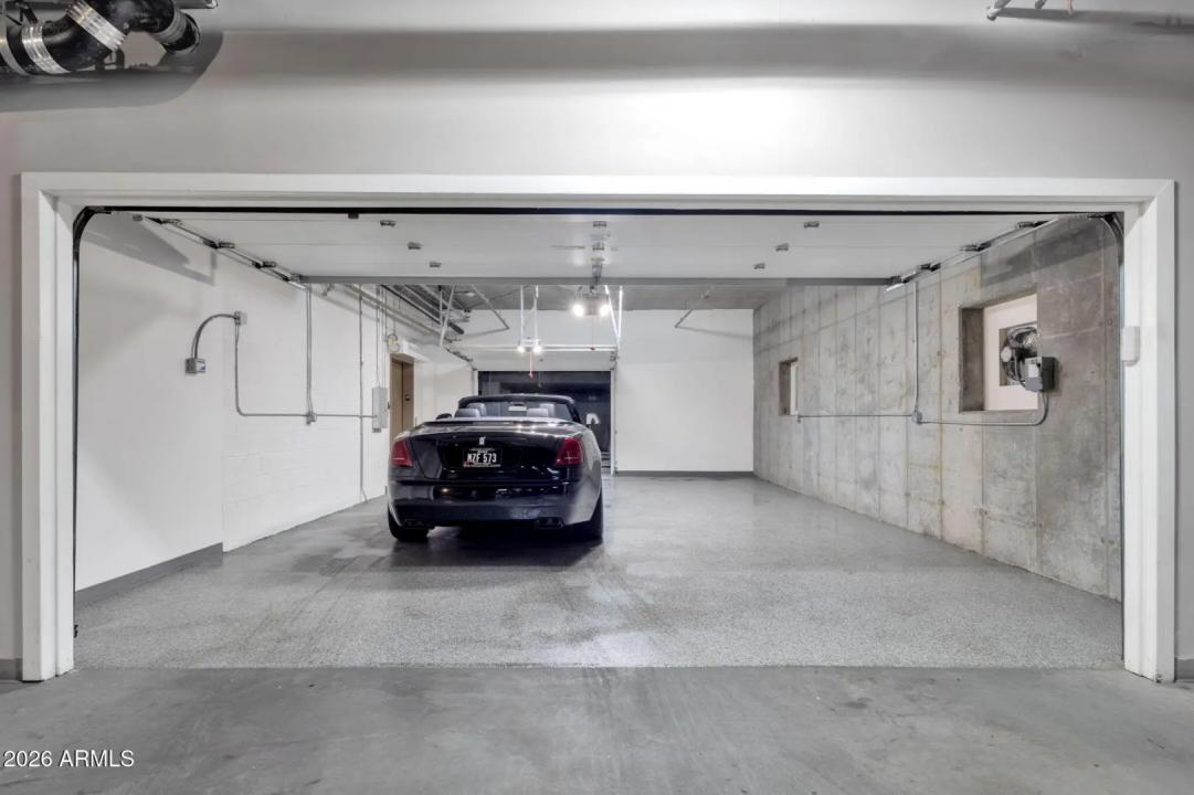 Real Estate Picture 105