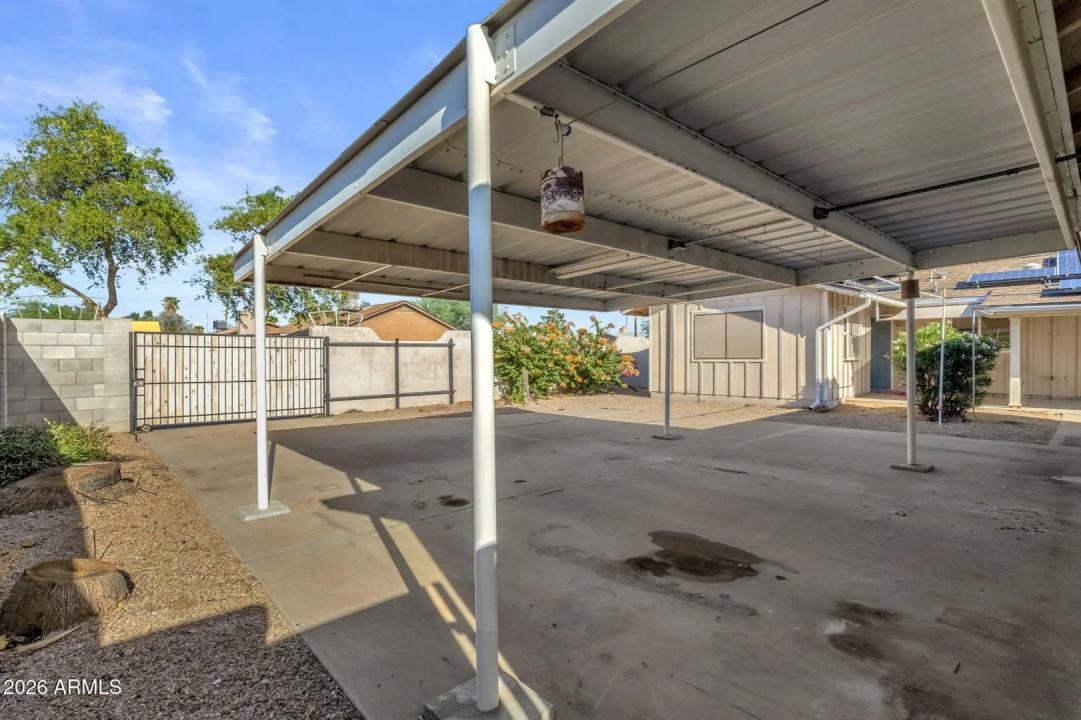 Real Estate Picture 22