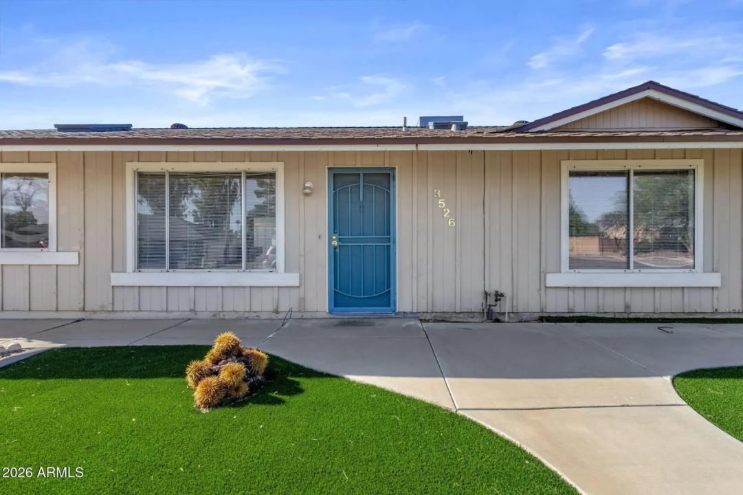 Real Estate Picture 4