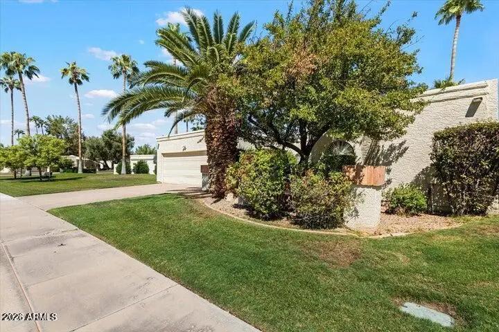 Real Estate Picture 11