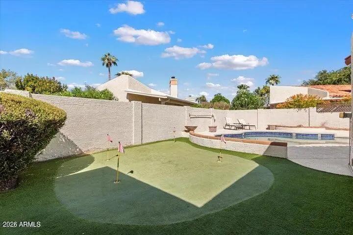 Real Estate Picture 23