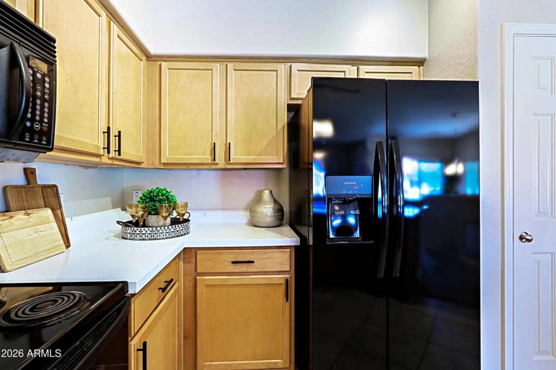 Real Estate Picture 7