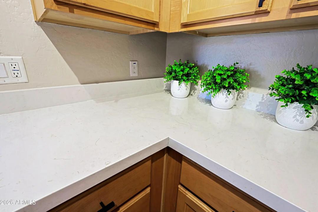 Real Estate Picture 8