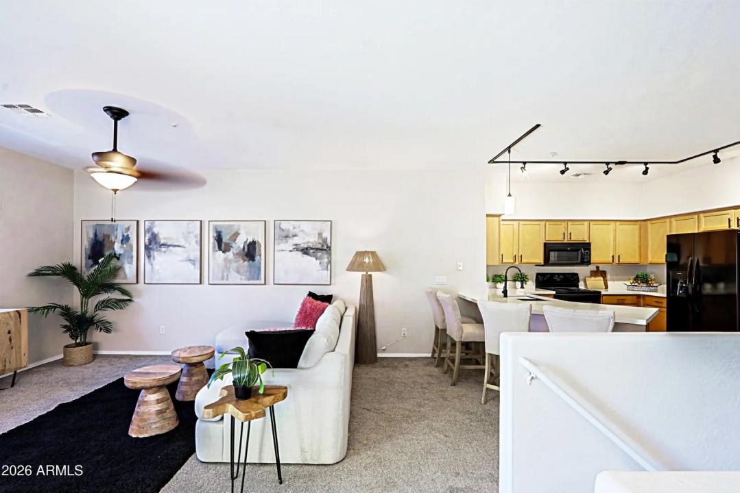 Real Estate Picture 15