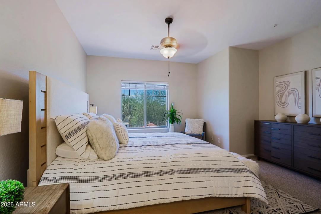 Real Estate Picture 25