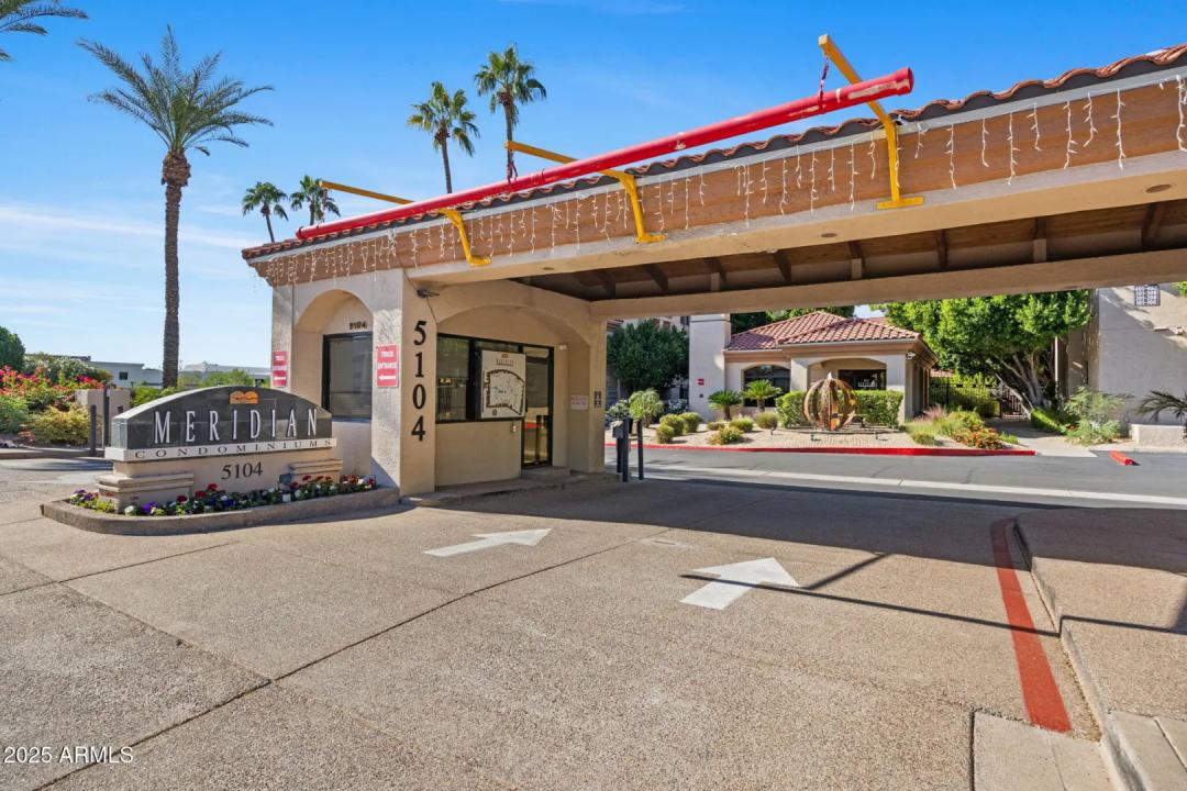 Real Estate Picture 3