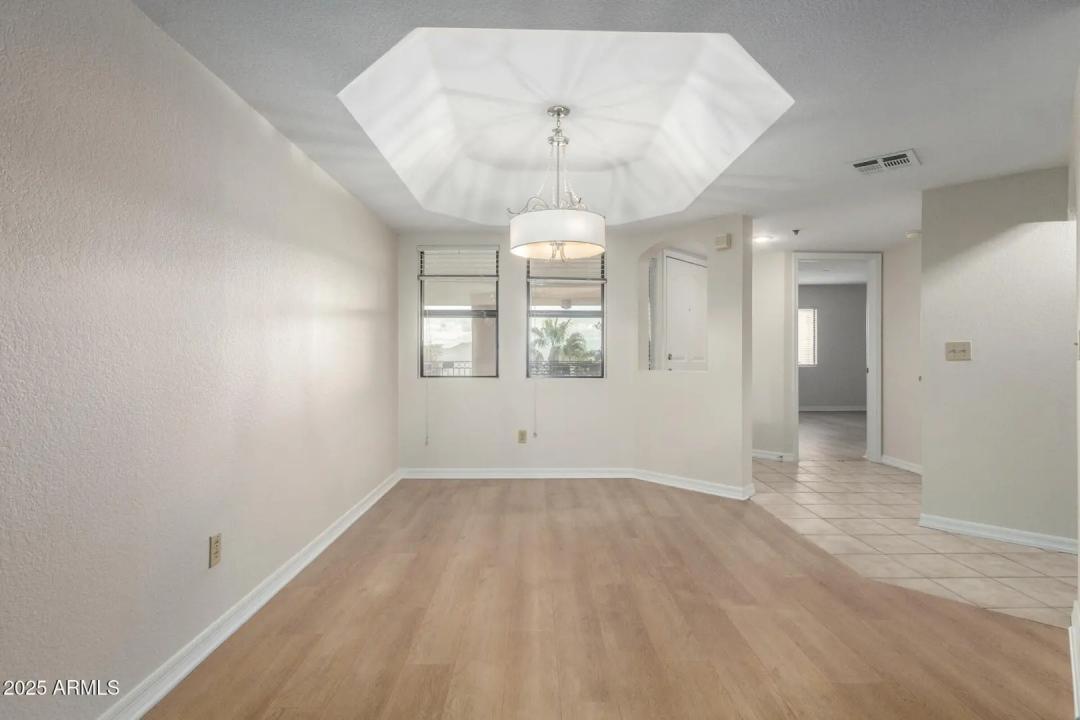 Real Estate Picture 6