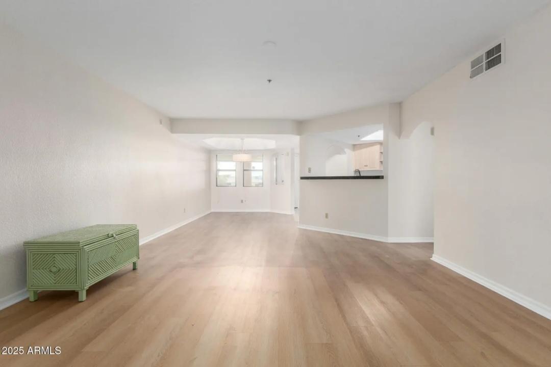 Real Estate Picture 8