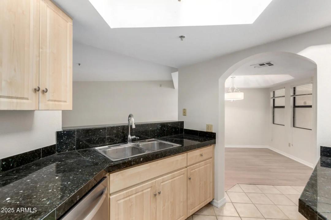 Real Estate Picture 13