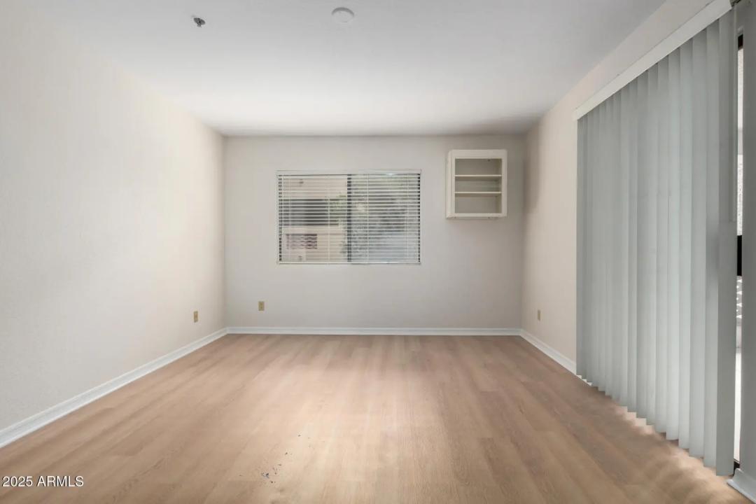 Real Estate Picture 20