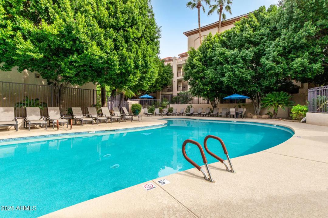 Real Estate Picture 32