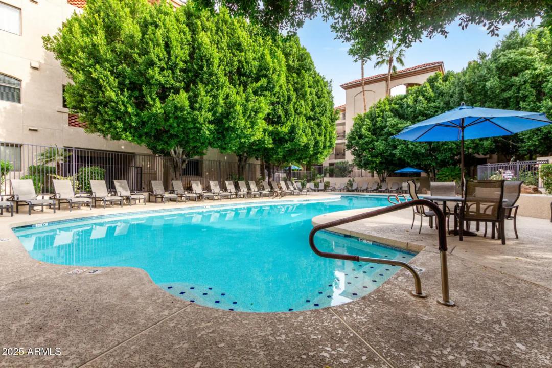 Real Estate Picture 33