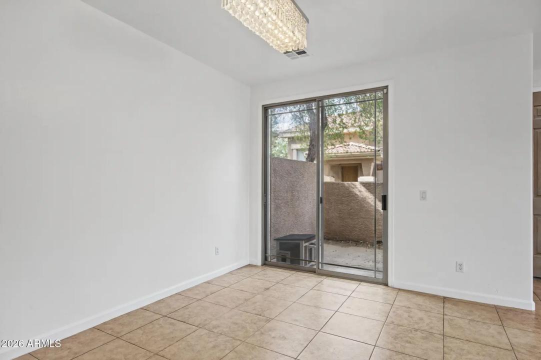 Real Estate Picture 12
