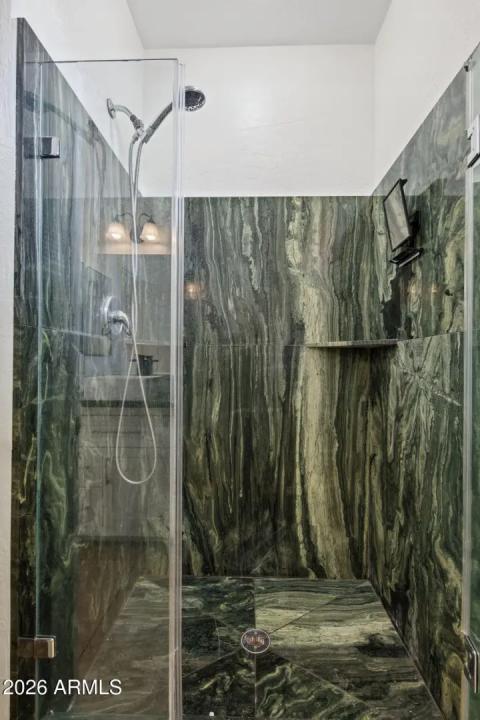 Real Estate Picture 17