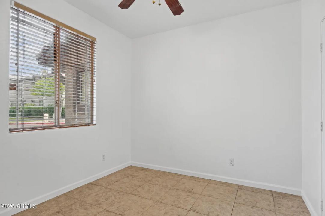 Real Estate Picture 15