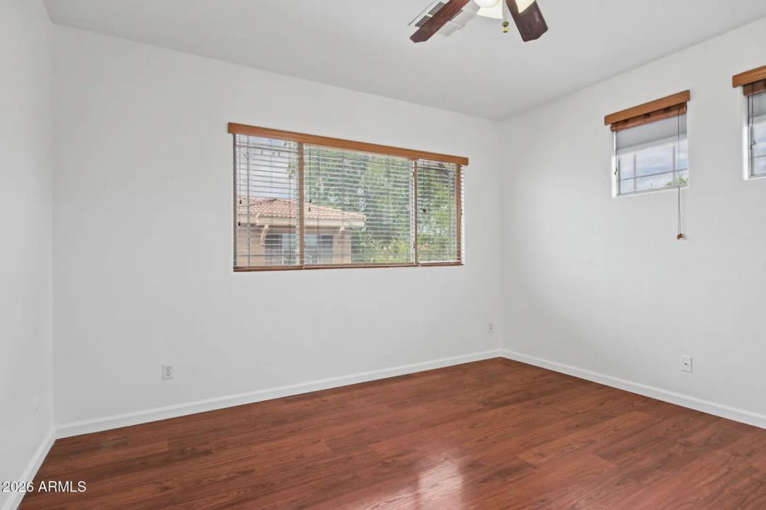 Real Estate Picture 21