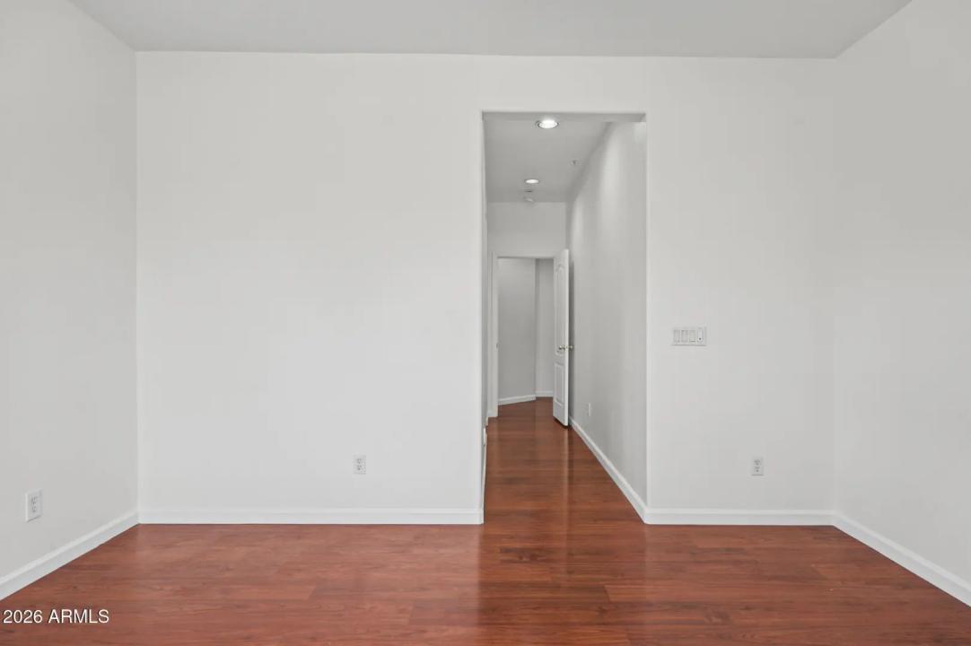 Real Estate Picture 23