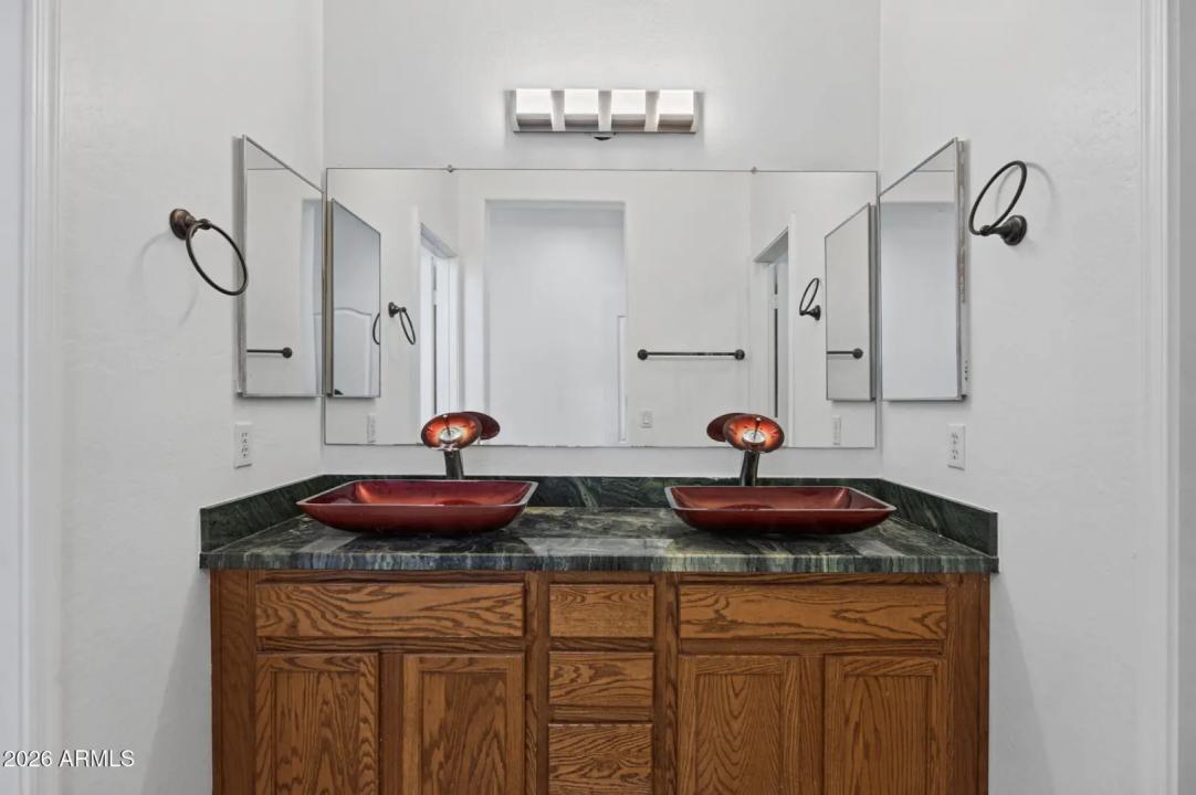 Real Estate Picture 25