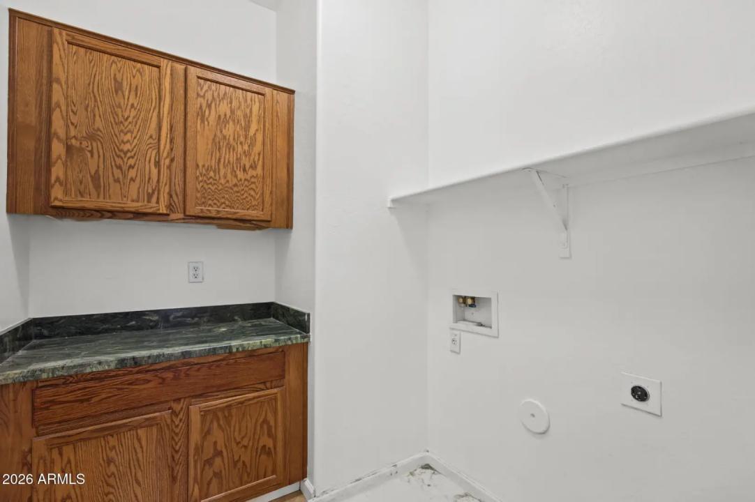 Real Estate Picture 28