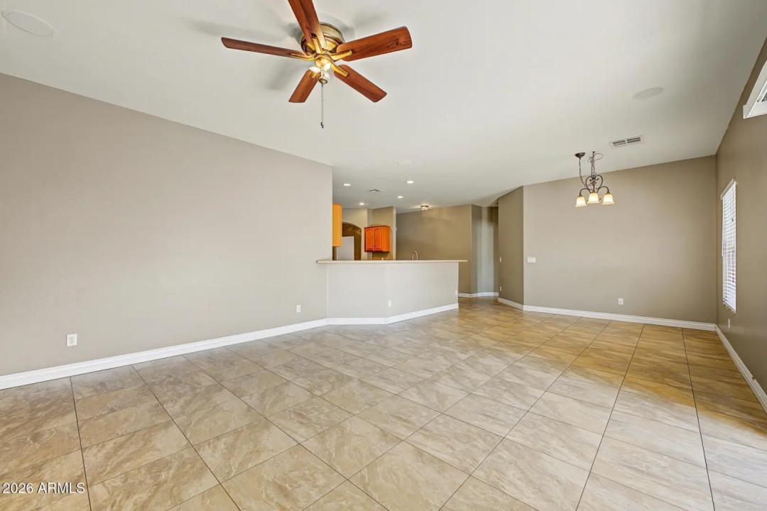 Real Estate Picture 9