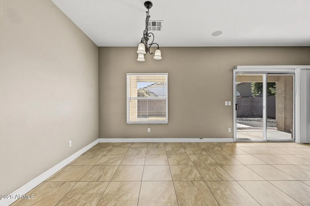 Real Estate Picture 10