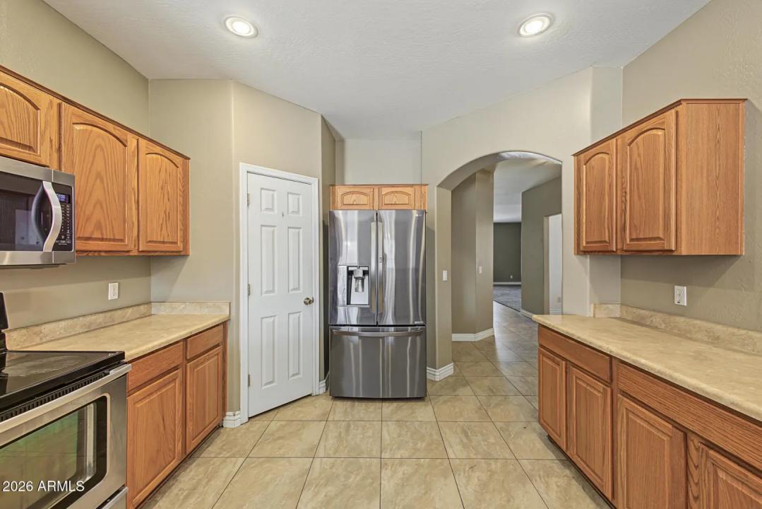 Real Estate Picture 13