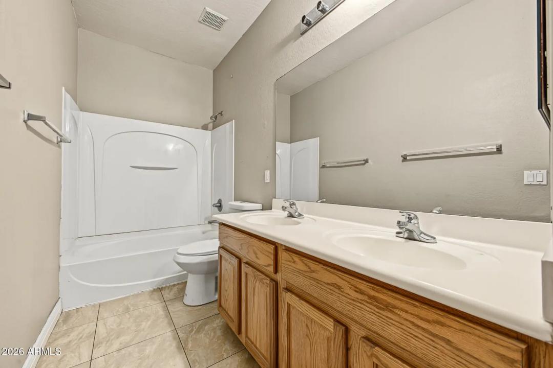 Real Estate Picture 26