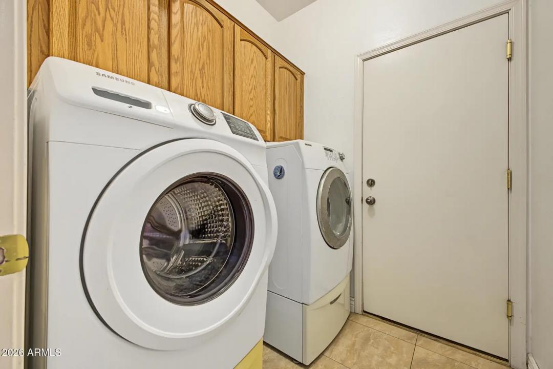 Real Estate Picture 27