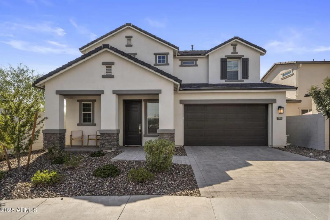 Real Estate Picture 1