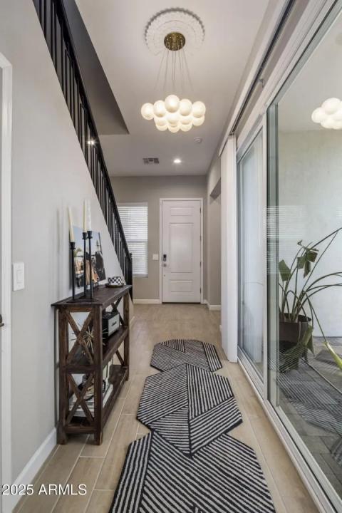 Real Estate Picture 5