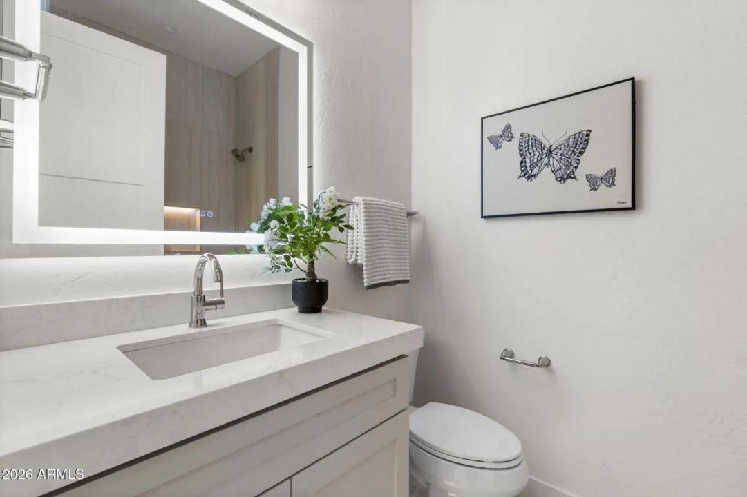 Real Estate Picture 15