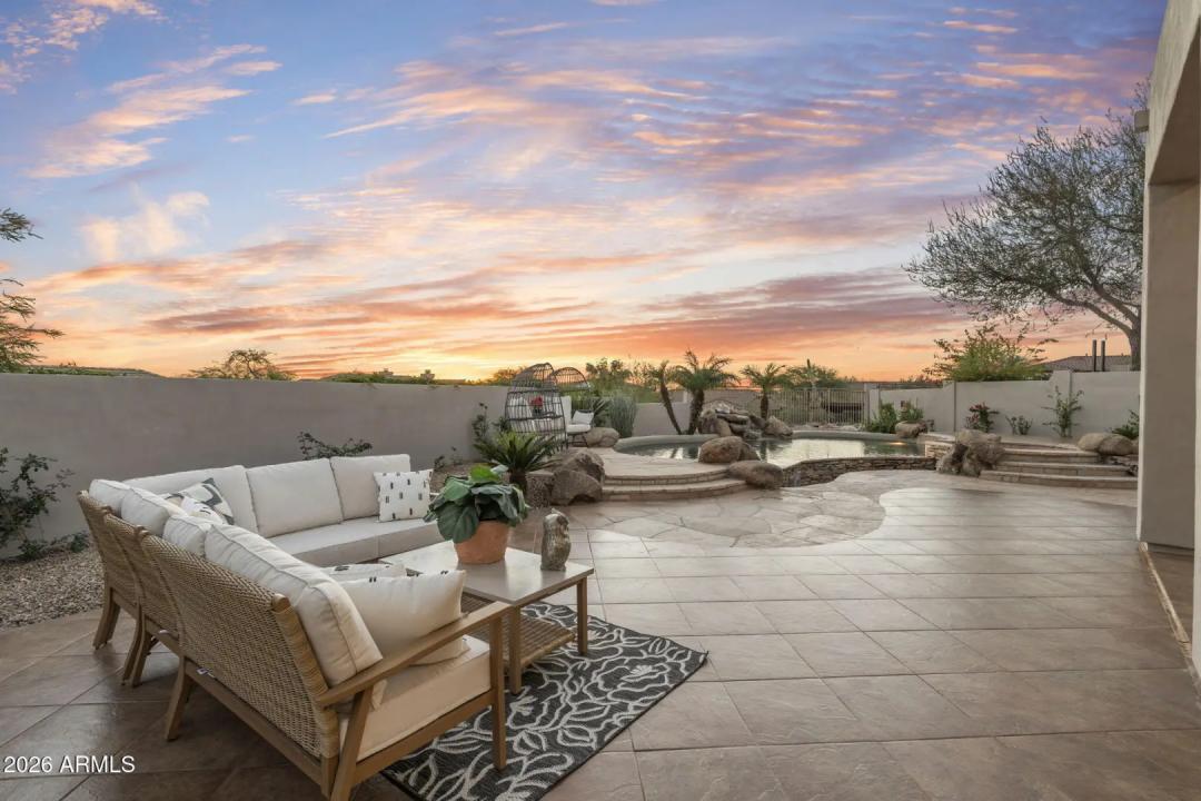 Real Estate Picture 17