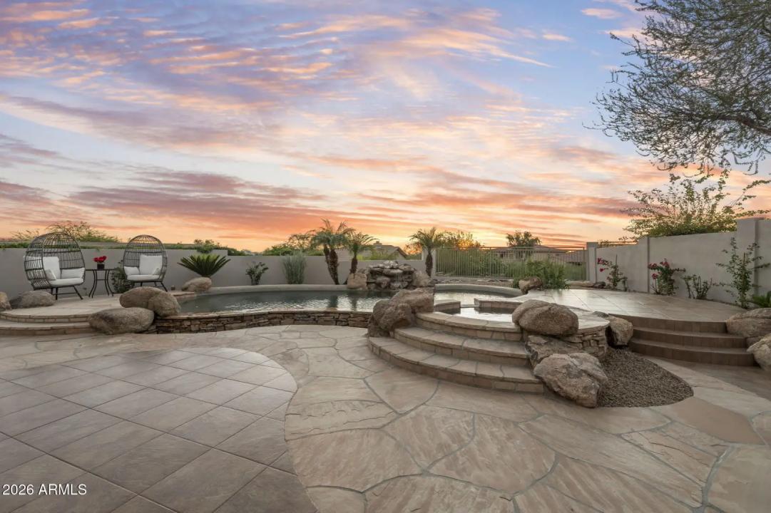 Real Estate Picture 18