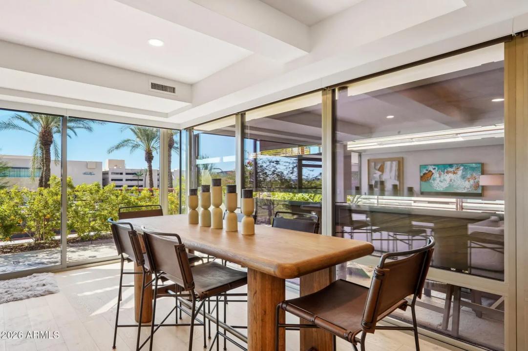 Real Estate Picture 5