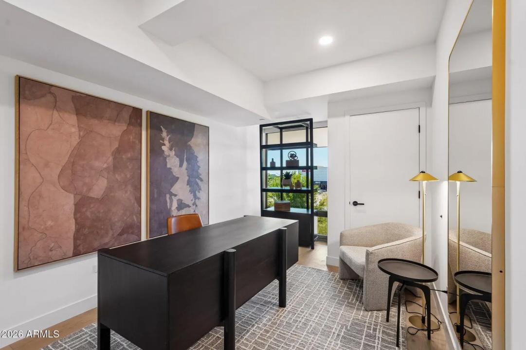 Real Estate Picture 18