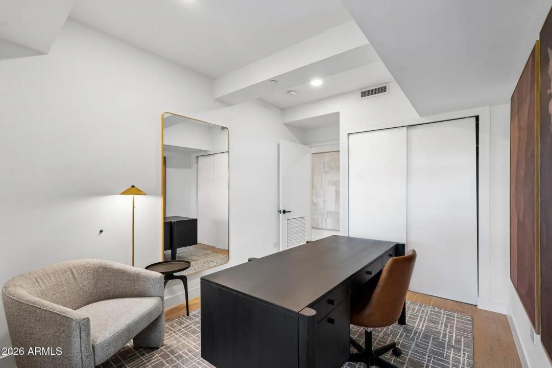 Real Estate Picture 19